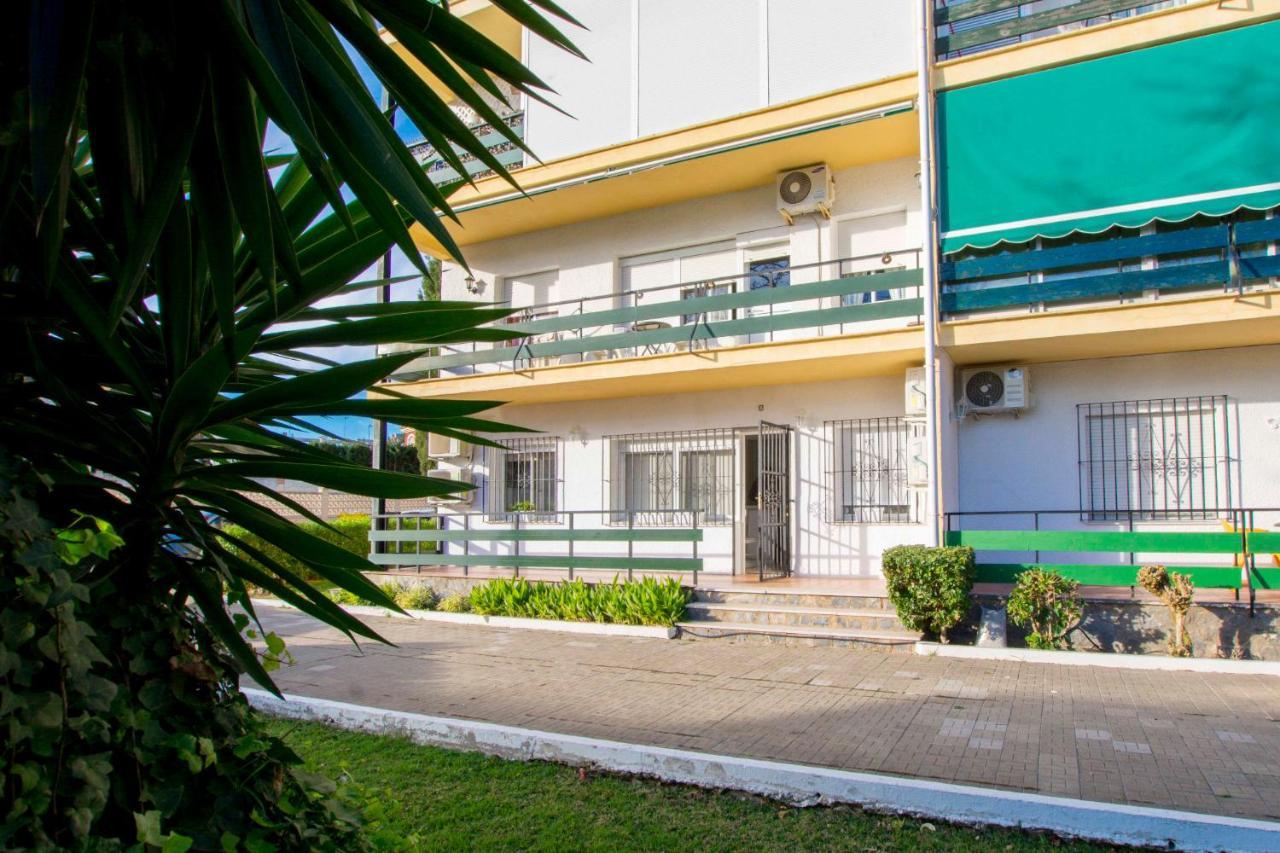 Apartamentos Los Alamos Sardinero Торремолінос Екстер'єр фото