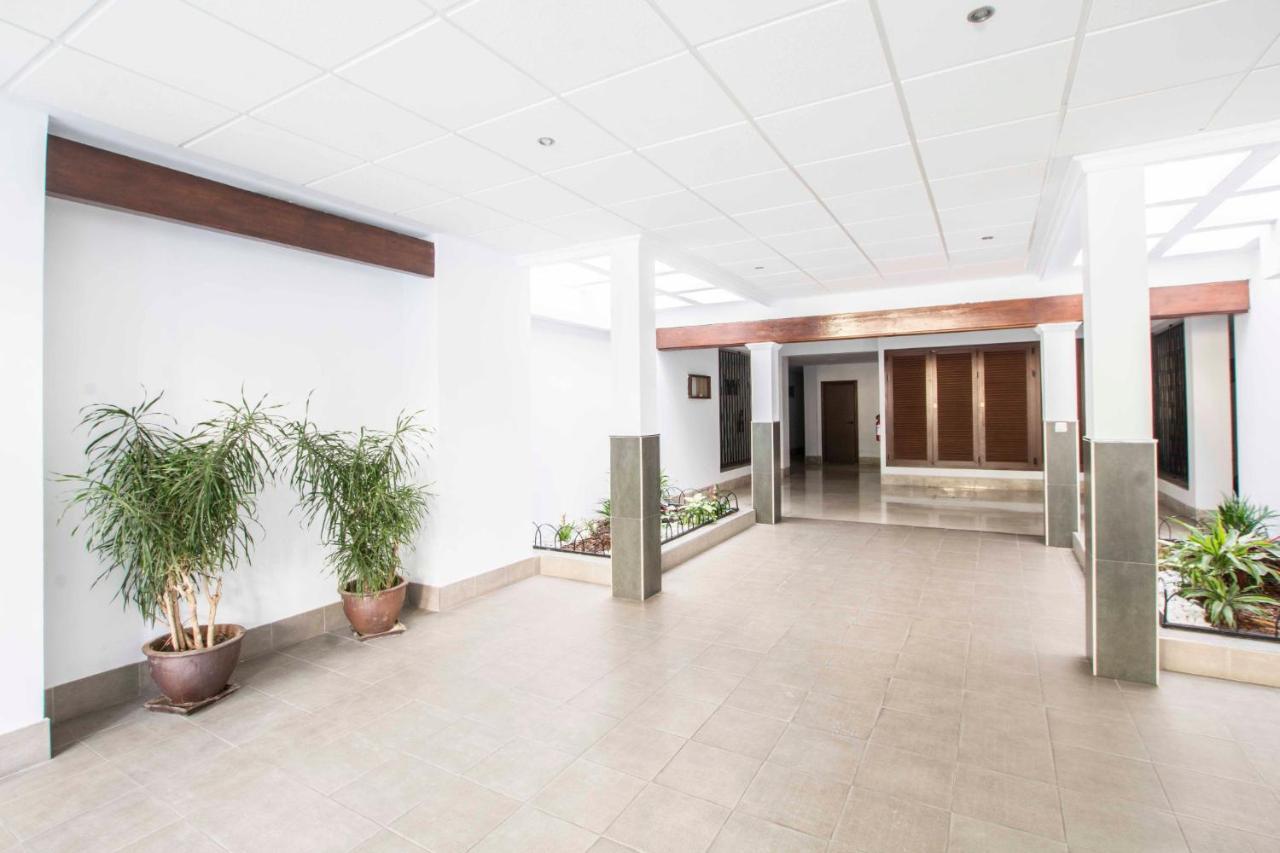 Apartamentos Los Alamos Sardinero Торремолінос Екстер'єр фото